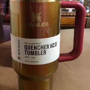 Stanley X Lainey Wilson Country Gold Quencher H2.0 Tumbler 40 OZ